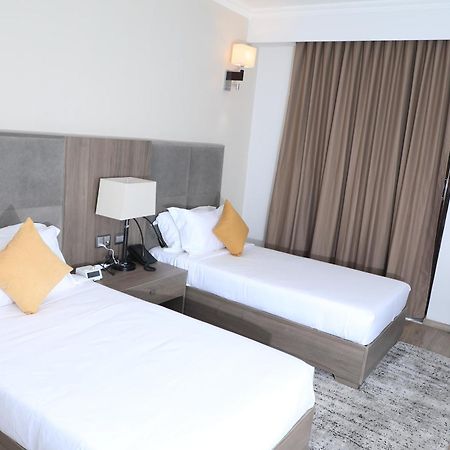 Th Bonroyal Hotel Addisz-Abeba Kültér fotó