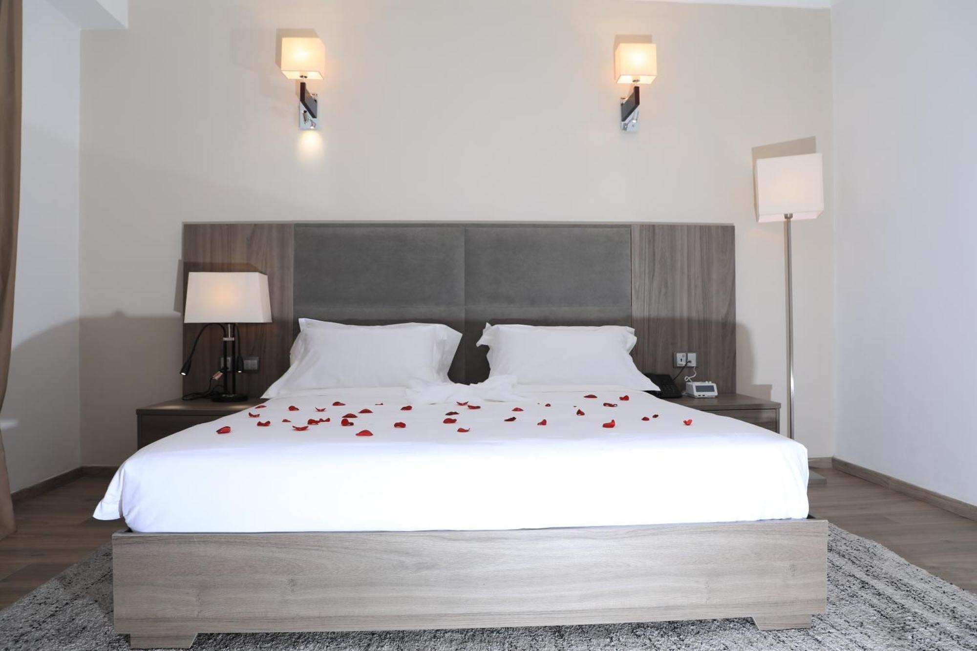 Th Bonroyal Hotel Addisz-Abeba Kültér fotó